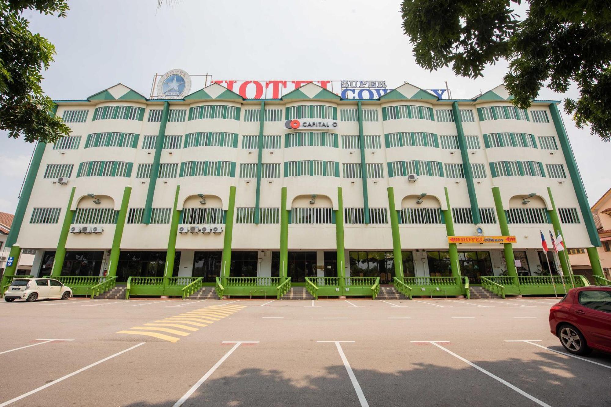 Oyo 89432 ホテル スーパー カウボーイ Malacca エクステリア 写真
